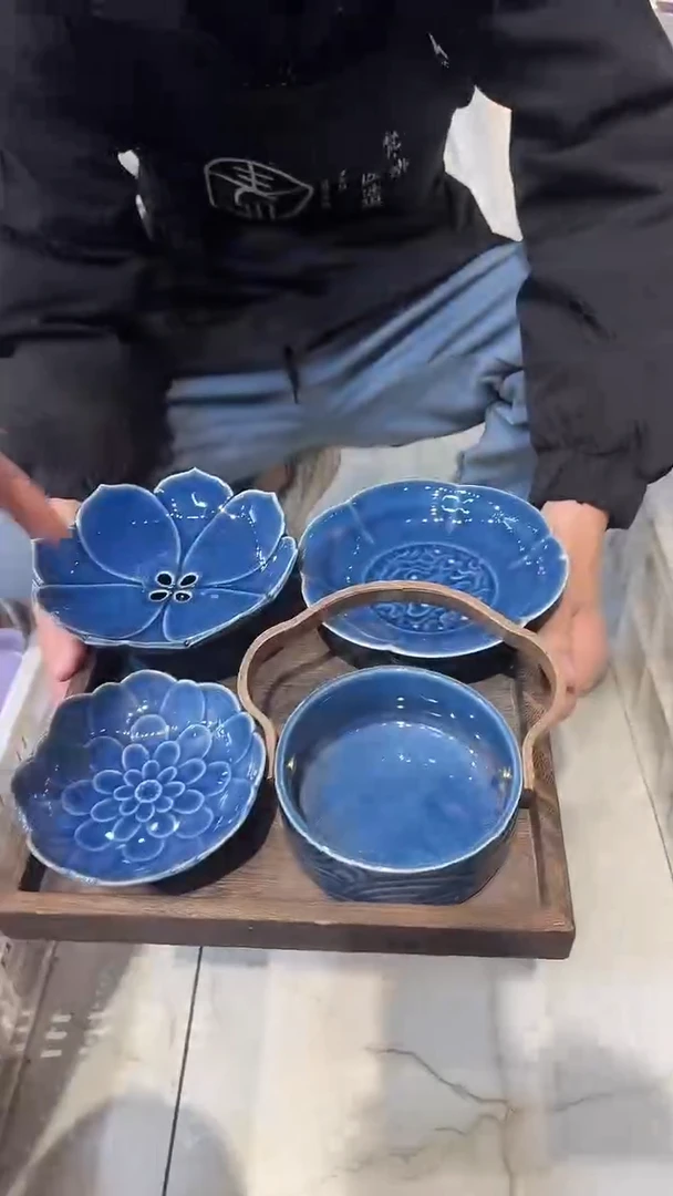 瓷片微瑕商品 介意勿拍 带托盘