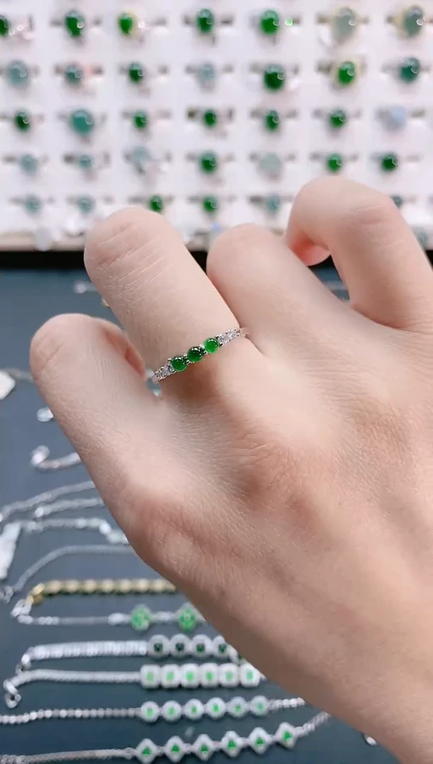 【闪购商品】翡翠戒指银S925镶嵌天然翡翠