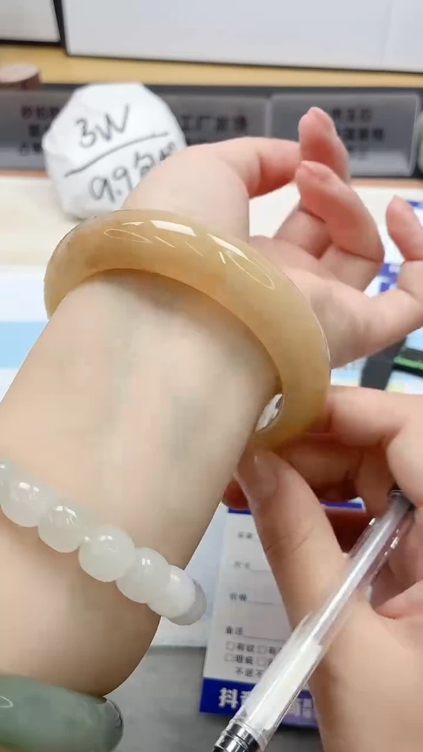 石英质玉手镯未镶嵌259/60.6HL