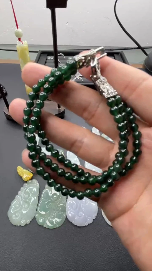 吊坠(不含链)未镶嵌翡翠天然翡翠