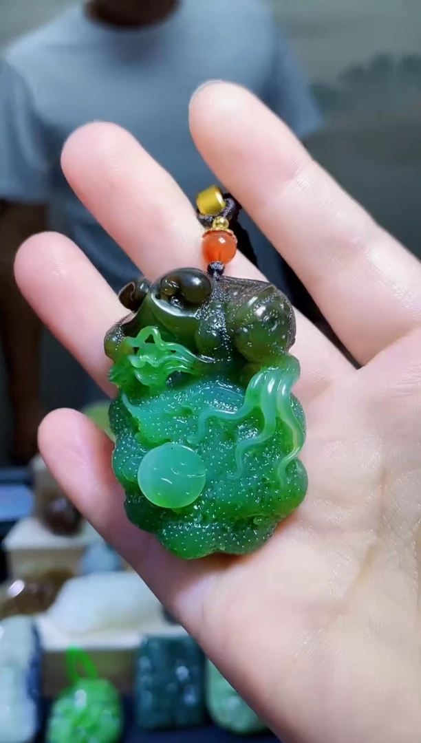 颈饰未镶嵌和田玉2