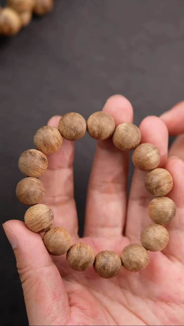 沉香手串TZ008正区芽庄天然野多样性发一