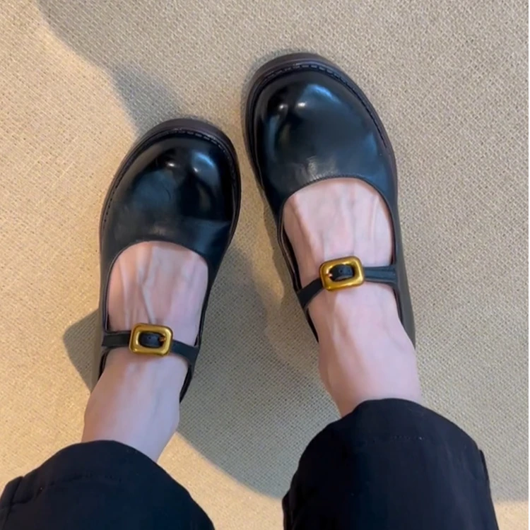 春秋季新款复古英伦风圆头小皮鞋一字带玛丽珍鞋女粗跟浅口单鞋女