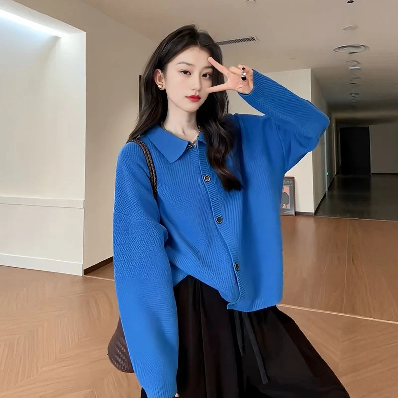 大码女装克莱因蓝翻领纽扣针织开衫秋季新款胖mm宽松显瘦外套上衣