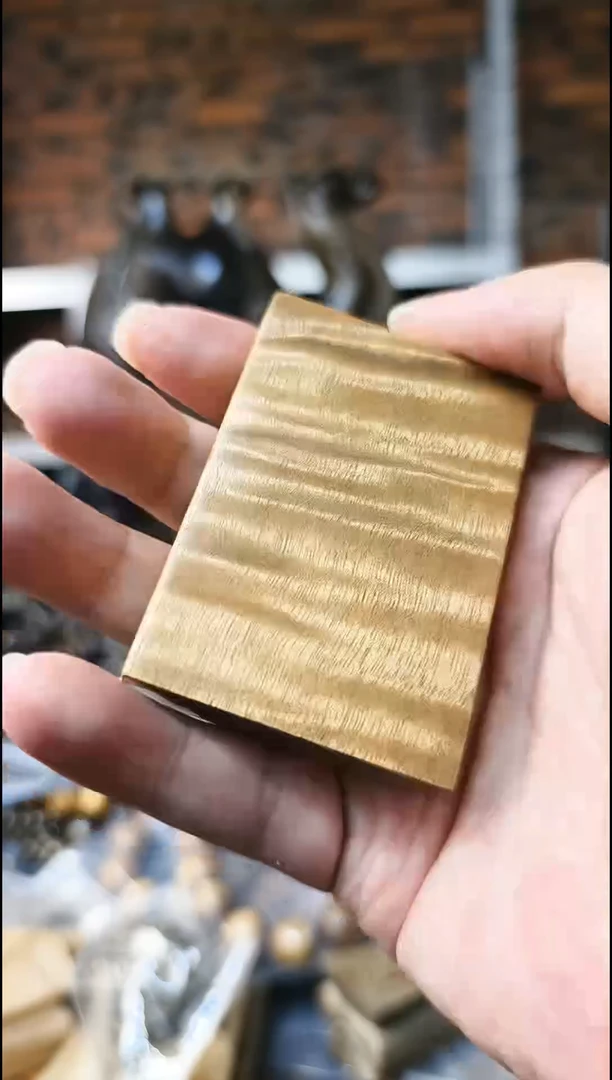 【闪购商品】金丝楠无事牌无事牌