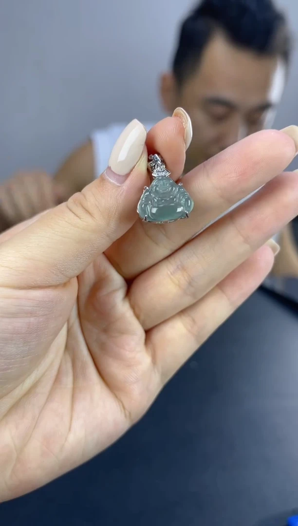 翡翠未镶嵌颈饰天然A货翡翠