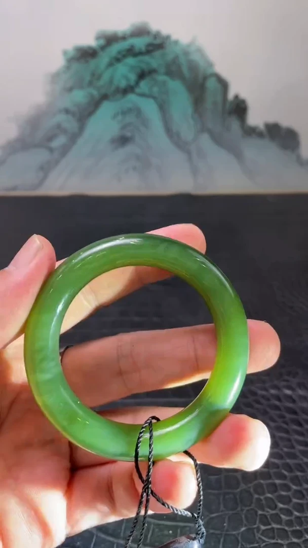 未镶嵌手镯和田玉（碧玉）?***友一个