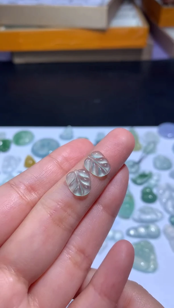 未镶嵌定制翡翠毛货