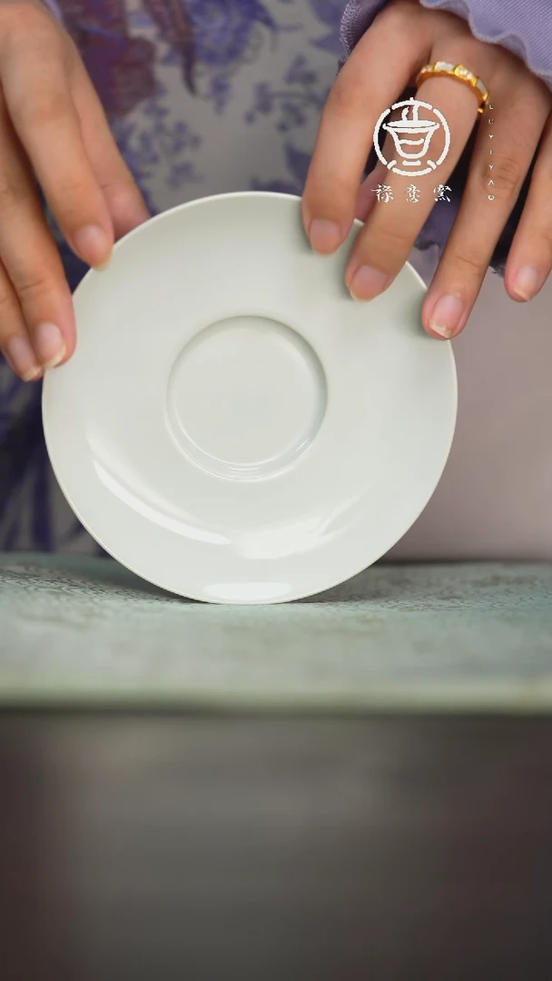 禄意窑甜白三才底托