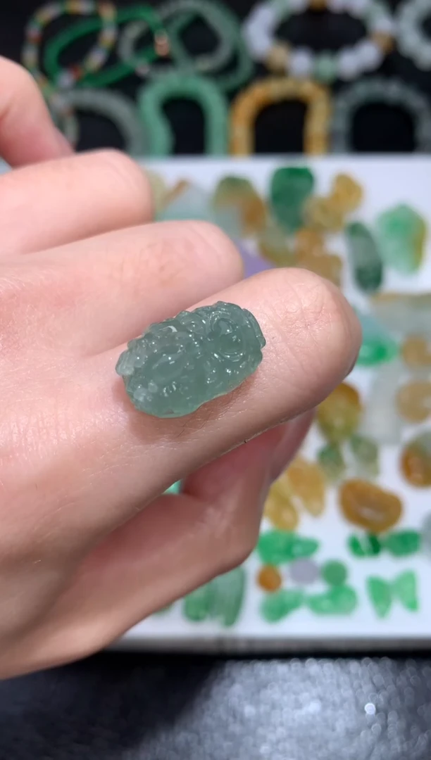 未镶嵌定制翡翠龙头