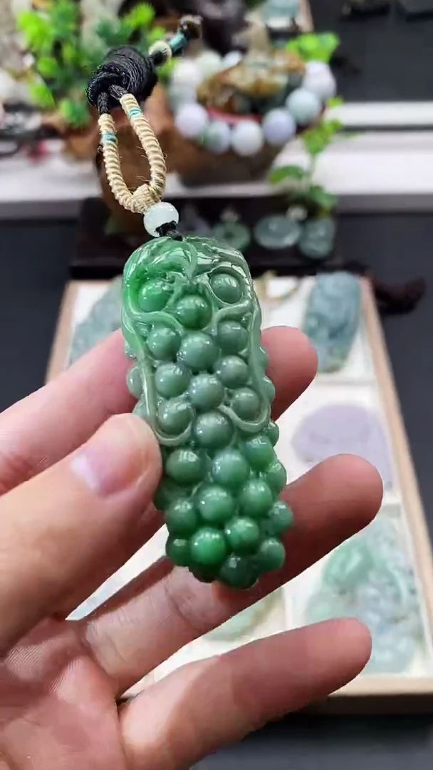 颈饰未镶嵌翡翠天然缅甸A货翡翠