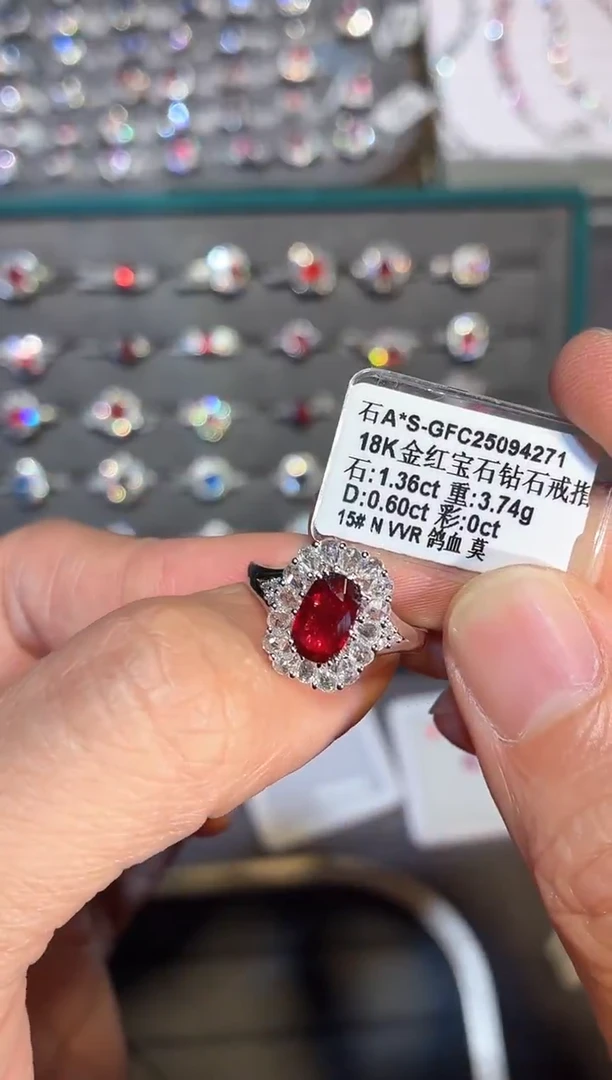 18K金镶嵌戒指红宝石【闪购】1.36ct/同步展会价/无烧鸽血红