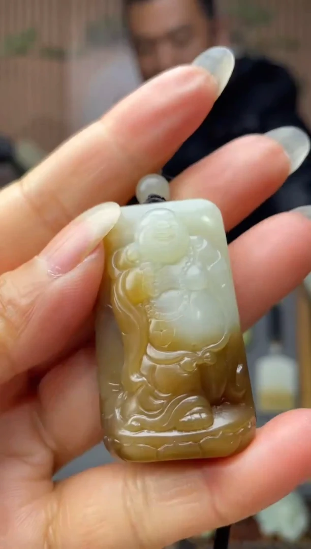 颈饰未镶嵌和田玉拍一发一