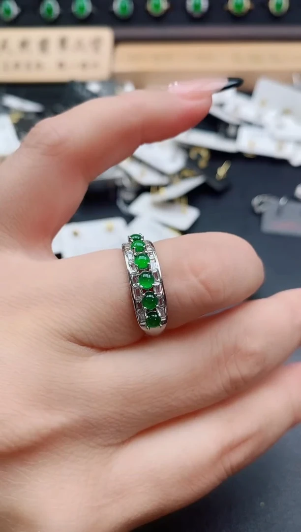 银S925镶嵌戒指翡翠1