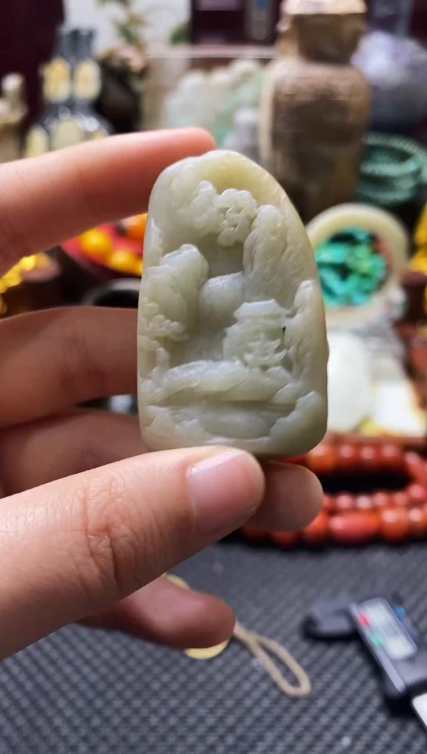 未镶嵌和田玉挂件牌子