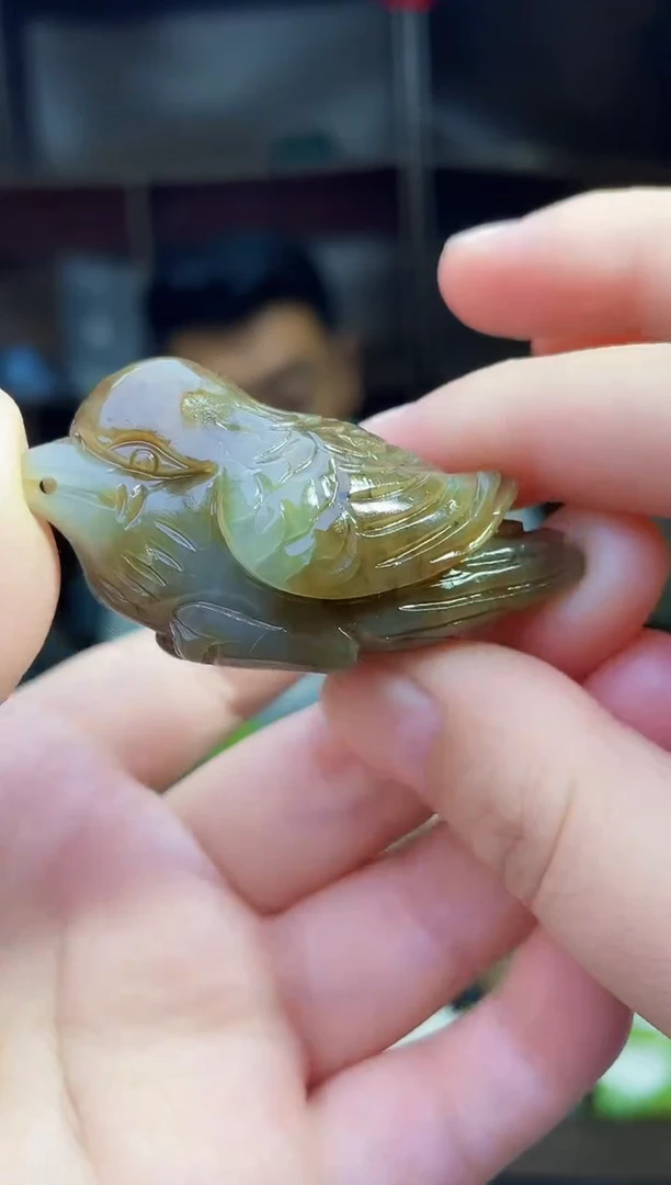 和田玉未镶嵌颈饰1