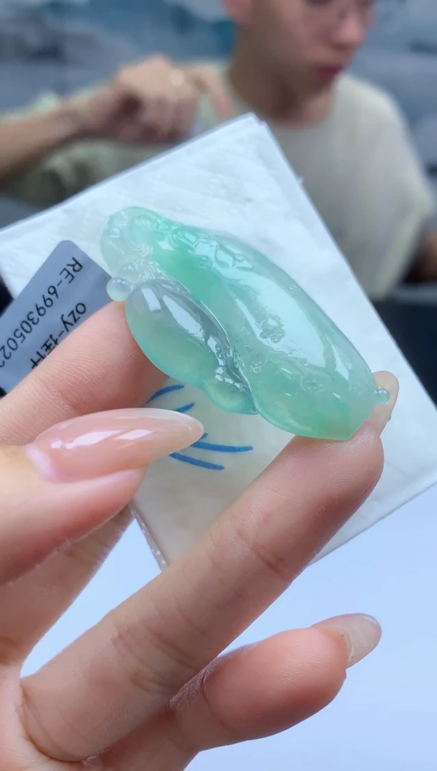 【闪购商品】定制翡翠未镶嵌006ee-毛货挂件24赠金扣