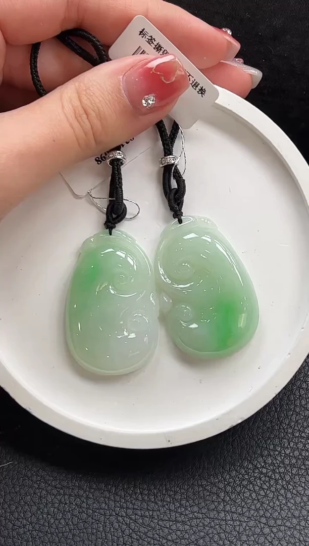 【闪购商品】翡翠颈饰未镶嵌如意多样性发1件