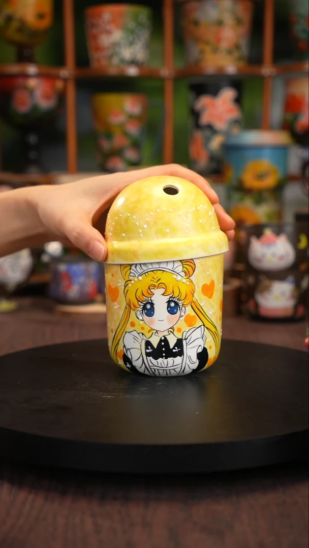 釉下手绘陶瓷杯子
