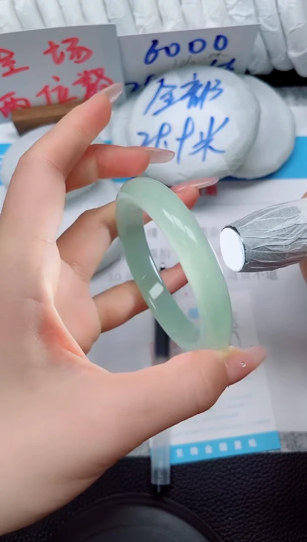 未镶嵌手镯石英质玉88-57