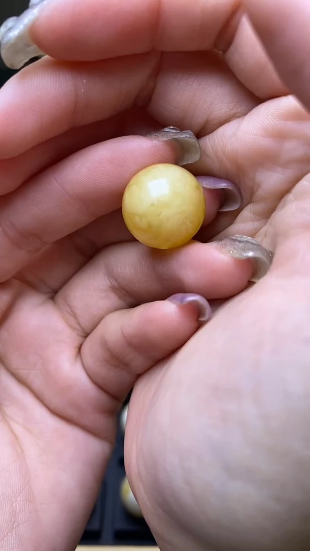 【闪购商品】琥珀裸石未镶嵌葵. 16