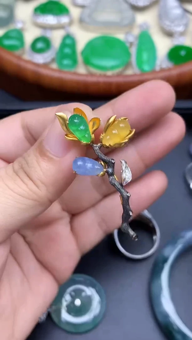 颈饰18K金镶嵌翡翠691-中国好珍宝