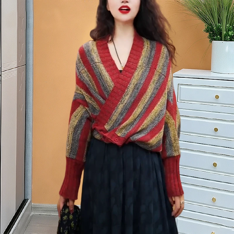 时尚两穿条纹针织衫女秋冬新款高档拼色毛衣宽松百搭蝙蝠袖外套女