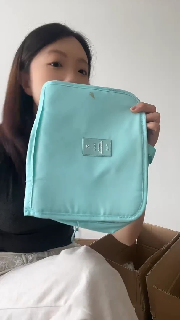 蚕丝C01，幸福面膜化妆包包容量超级大