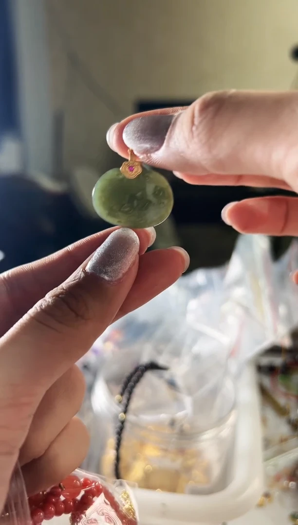 和田玉未镶嵌吊坠(不含链)凤***荷荷花牌吊坠