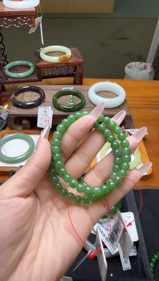 未镶嵌手串和田玉卡7俄料爆米花 老型 多样性发一