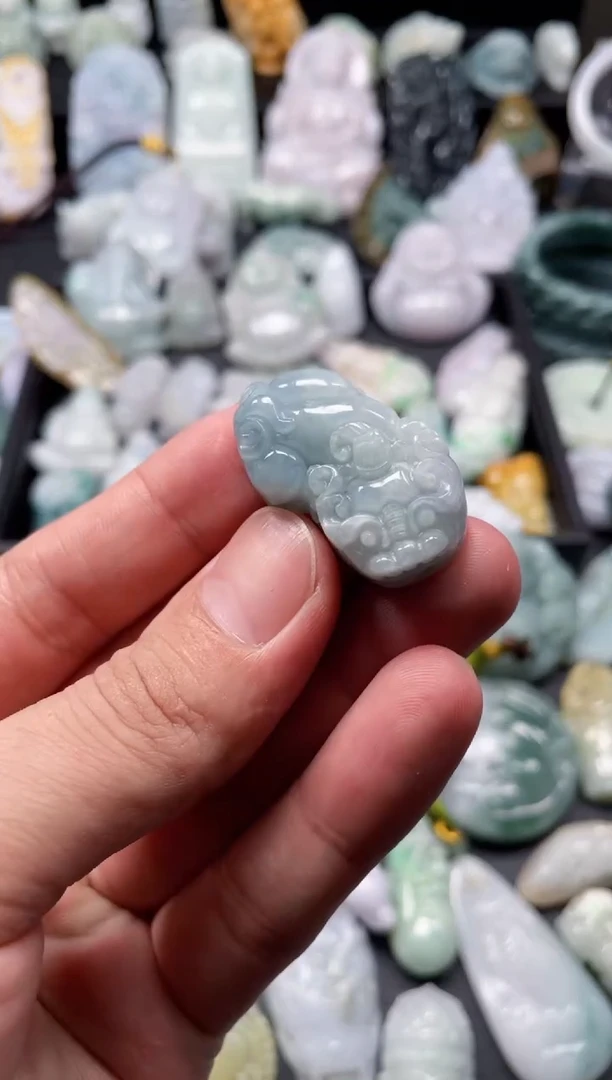 翡翠未镶嵌颈饰天然翡翠a货