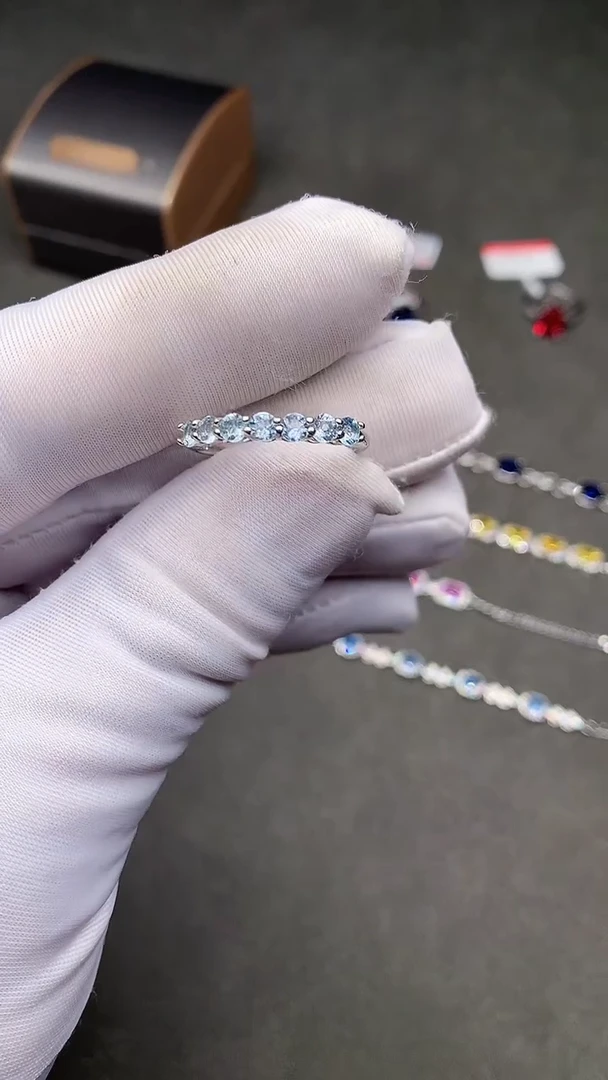 【闪购商品】海蓝宝石戒圈银S925镶嵌.............