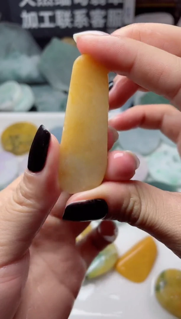 【闪购商品】翡翠颈饰未镶嵌2594......