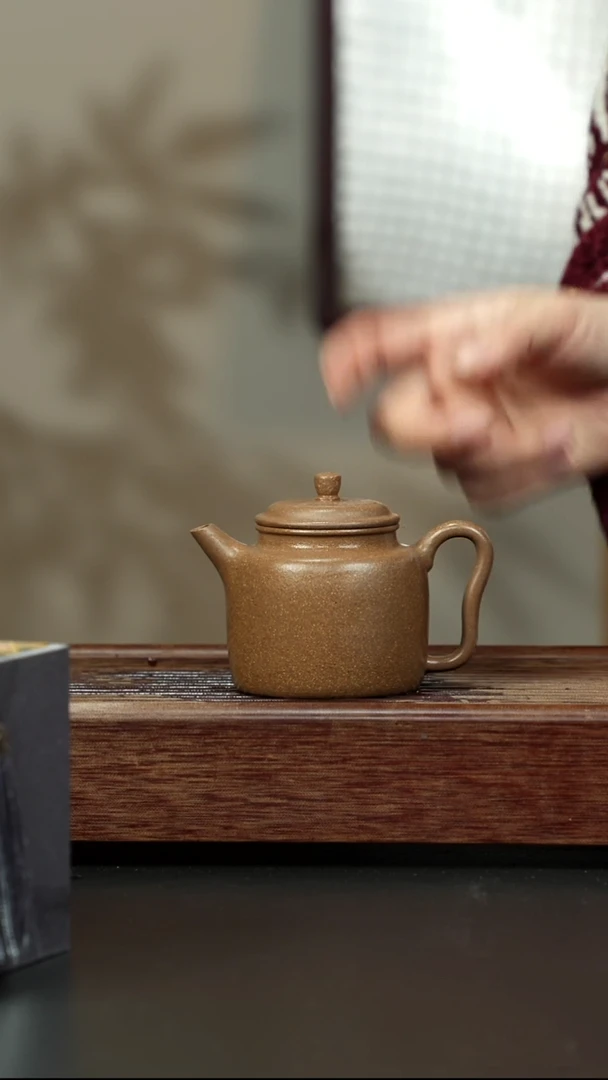 紫砂茶壶芝麻绿 汲直