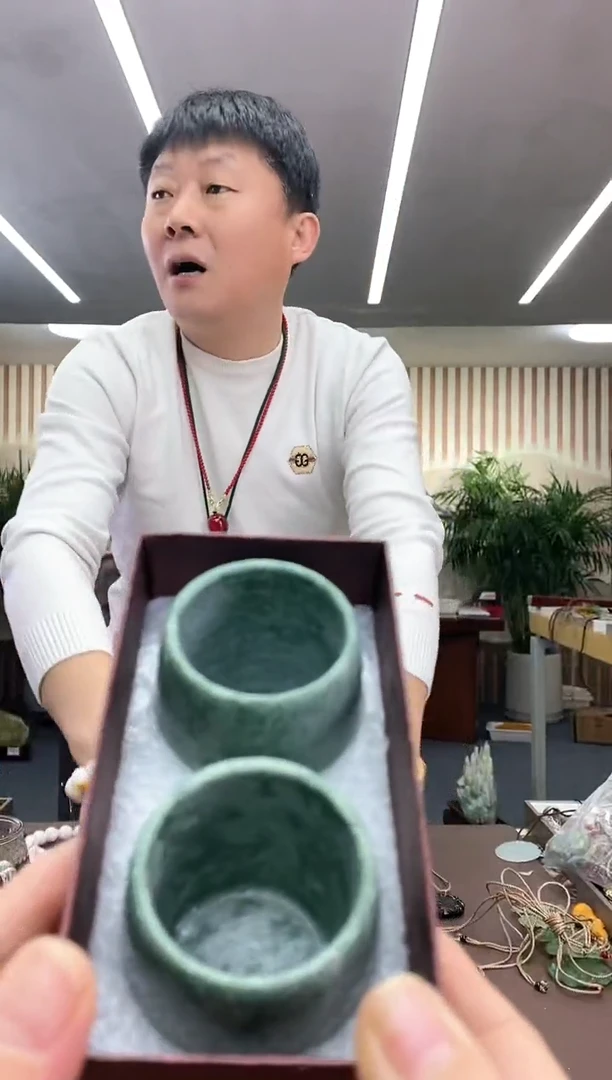 【闪购商品】岫玉水杯未镶嵌多样式发货随机发一