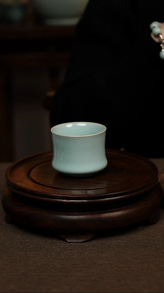 瓷片天青色全手工束腰杯100ml微瑕不带礼盒