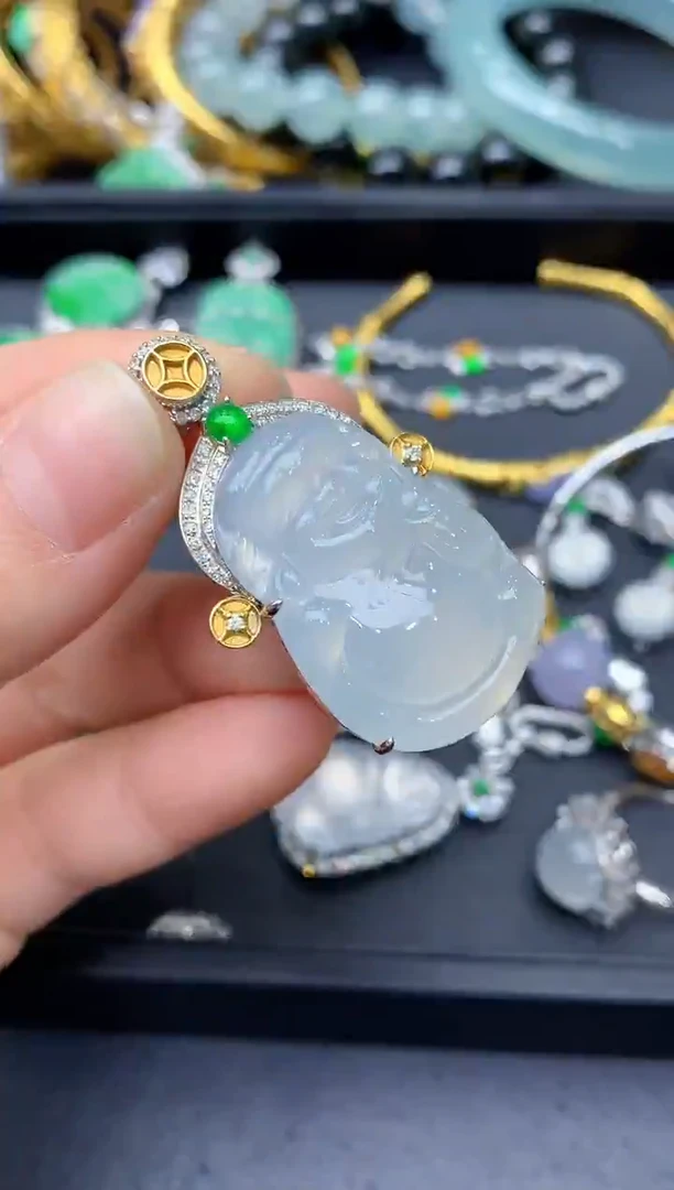 颈饰18K金镶嵌翡翠428 -中国好珍宝