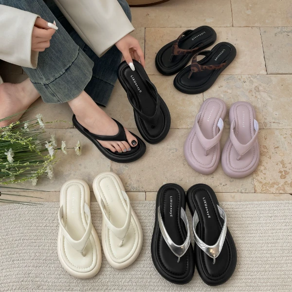 韩版法式人字拖鞋女夏季外穿2025仙女风夹脚趾凉拖平底海边沙滩鞋