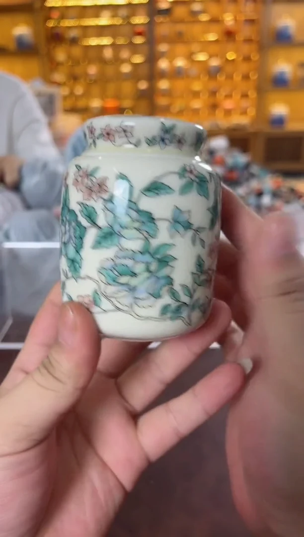 瓷片鸣盏居11111111山茶花茶叶罐