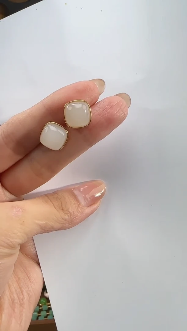 银S925镶嵌和田玉耳饰1