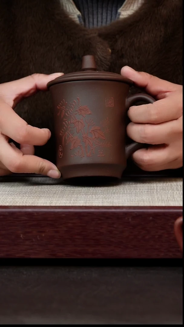 茶杯紫砂金帆紫菊花