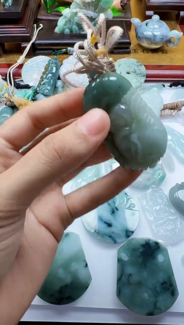 吊坠(不含链)未镶嵌翡翠1