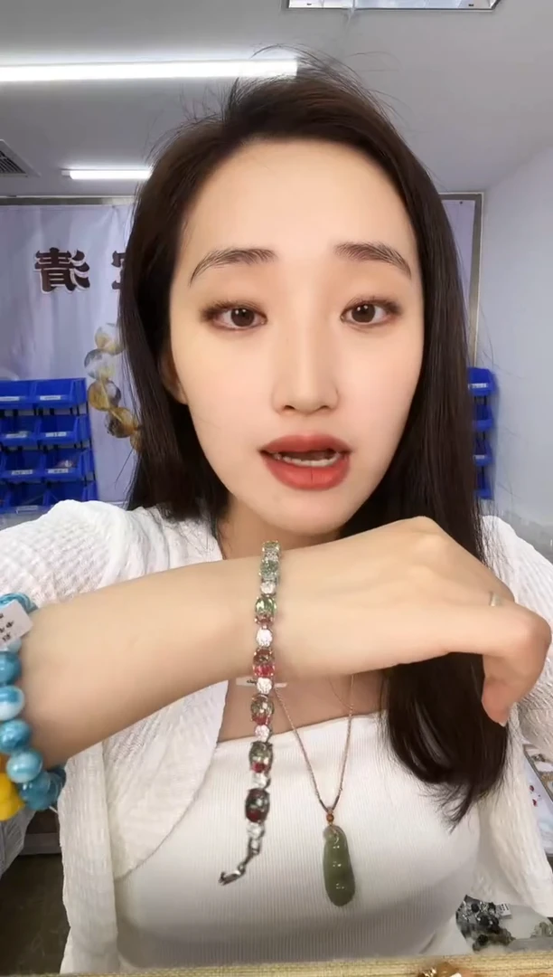 锆石铁合金天然珠宝多样性发其一