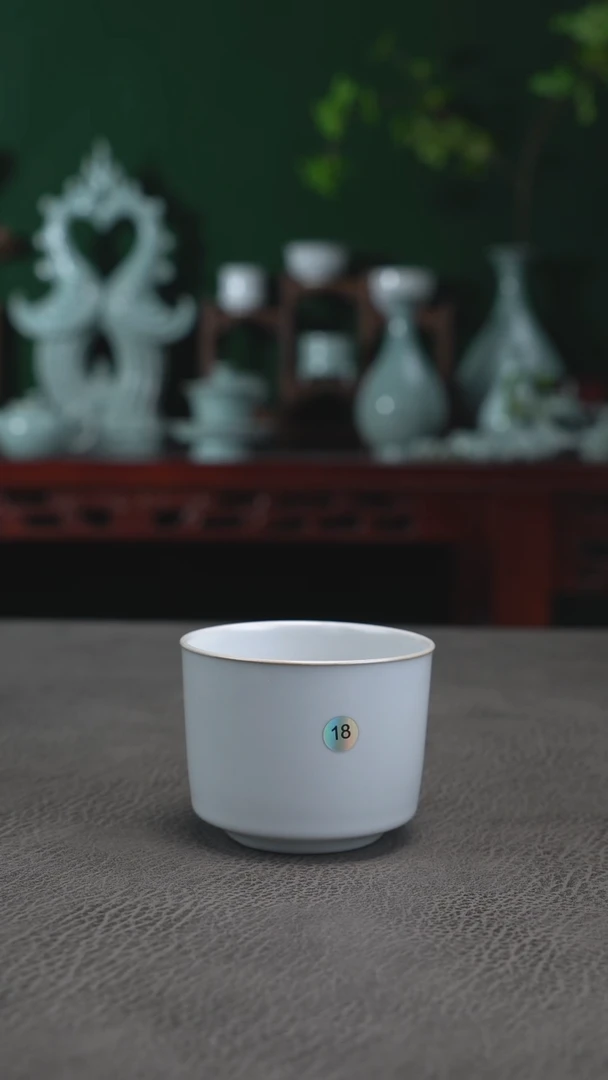 18号月白马蹄杯有瑕体验价简包~帆