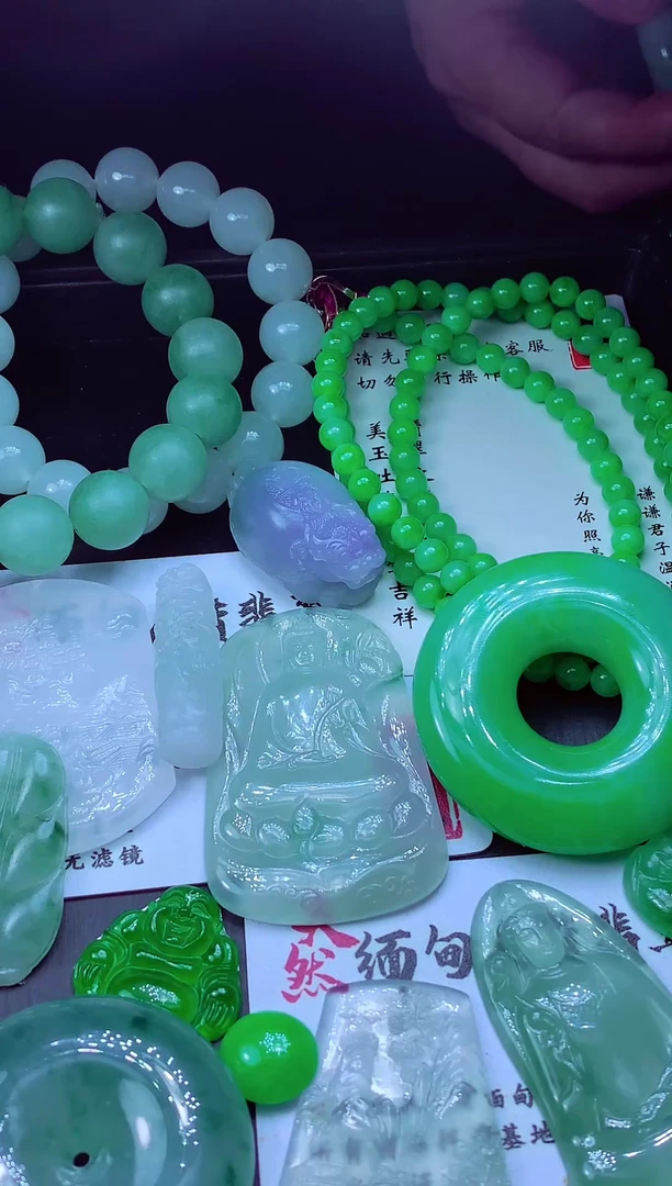 未镶嵌定制翡翠银**?翡翠毛货定制