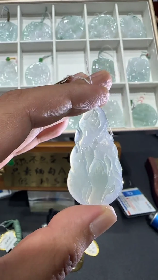 未镶嵌挂件翡翠A货翡翠多样性孤品