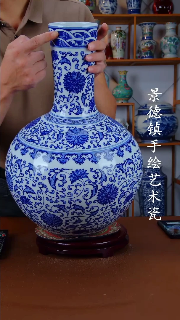 现代景德镇手工手绘陶瓷摆件52