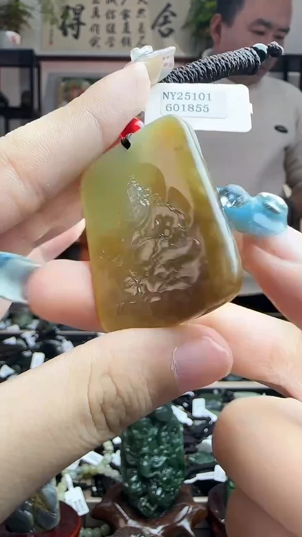 颈饰未镶嵌和田玉2