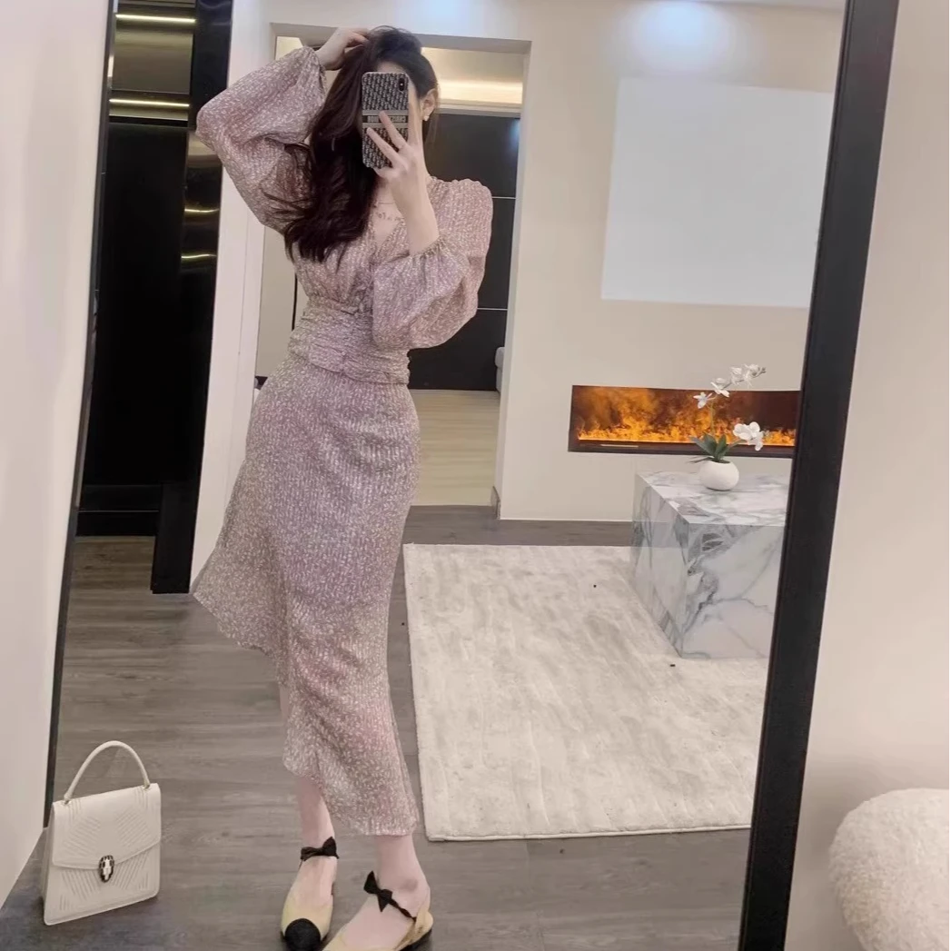 【现货】连衣裙女装2025年春秋新款法式高级感收腰修身显瘦碎花长裙