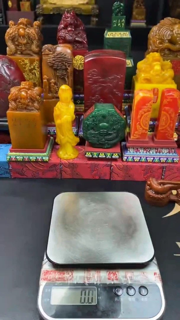寿山石印石田黄盘龙柱